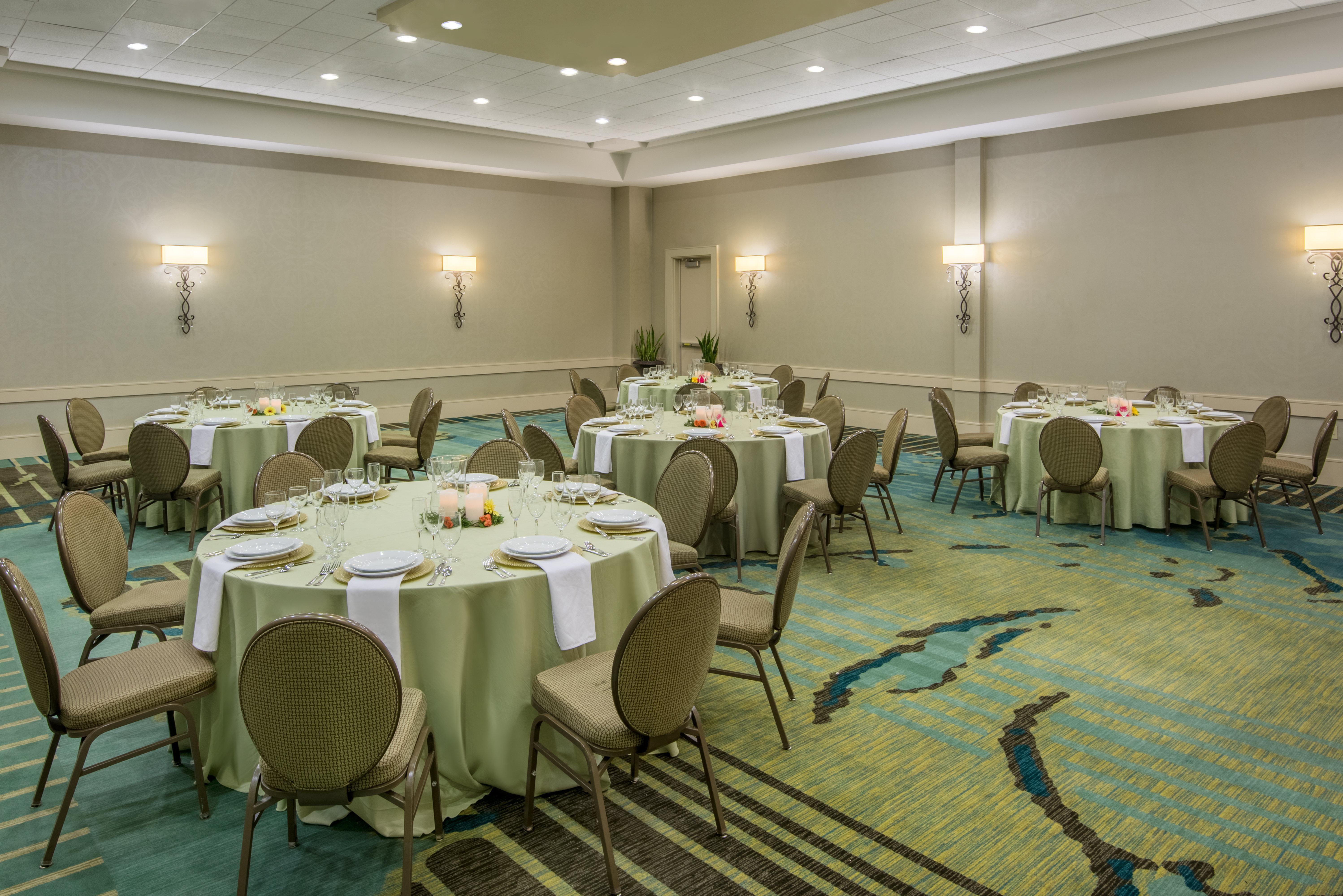Hotel Crowne Plaza Charleston By Ihg North Charleston Exterior foto